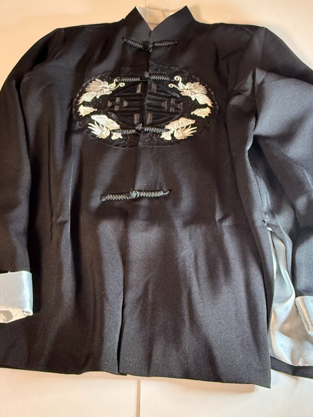 Black and Silver Silk Kimono Men's L With Embroidered Dragon